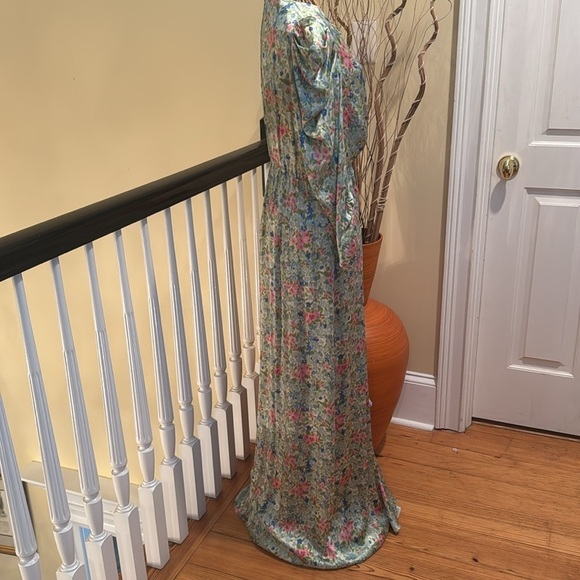 Notes du Nord 🔥Sale🔥silk blend maxi dress. Designed in Denmark 🇩🇰 - Picture 5 of 16